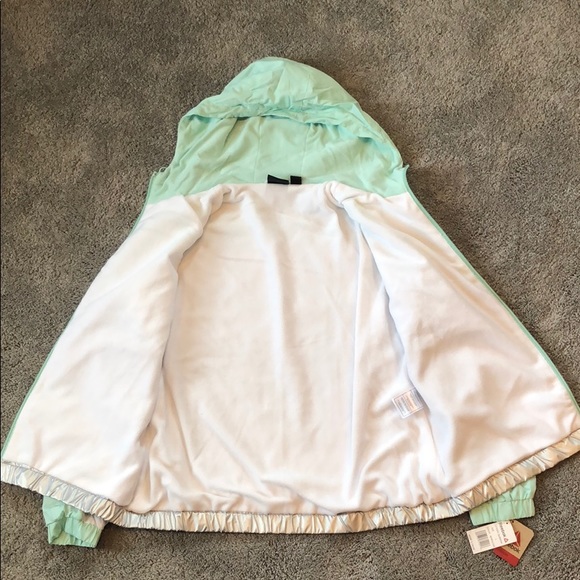NWT Women’s Reebok Fleece Lined Windbreaker Jacket - Picture 10 of 13